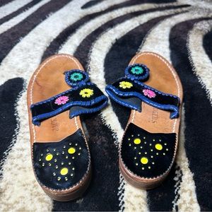 Limited Edition Jack Rogers Navajo Hampton
Whipstitch Patent Leather Sandal sz 7